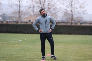 Hakan Kutlu hakemlere çattı