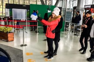 Bursasporlu Deniz Yılmaz'dan eşine teleferikte sürpriz doğum günü