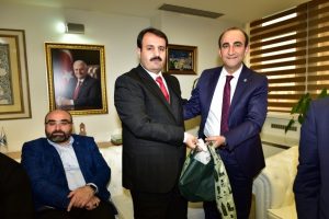 Batman'dan Bursa Yıldırım Belediye Başkanı Edebali'ye iade-i ziyaret
