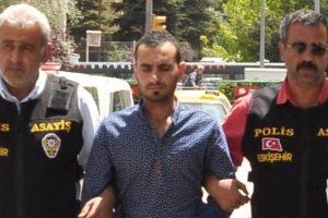Eşini öldürüp, sevgilisini yaralayan koca kendini böyle savundu