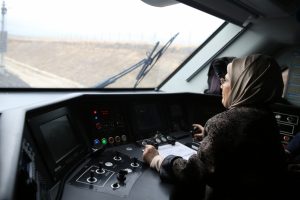 Emine Erdoğan hızlı tren kullandı