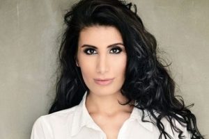 İrem Derici geceyi hastanede geçirdi
