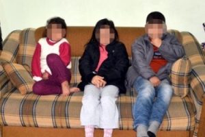 Öğretmenin, öğrencilere akrep yedirdiği iddiasına soruşturma