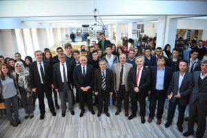 Bursa'da öğrenciler idarecileri soru yağmuruna tuttu