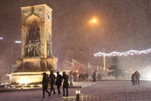 Taksim bembeyaz