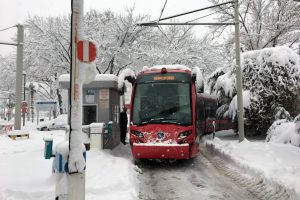 Bursa'da tramvay seferleri güçlükle yapılabiliyor!