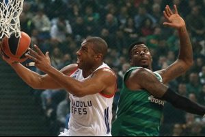 Anadolu Efes uzatmalarda yıkıldı