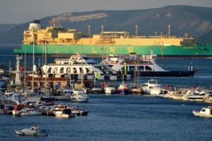 Dev tanker, Çanakkale Boğazı'nı kapattı