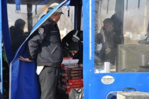 Bursa'da yolcu otobüsünde 600 paket kaçak sigara bulundu