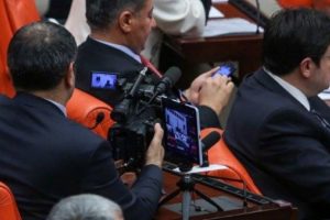 'Vekil TV' 55 saat canlı yayın yaptı
