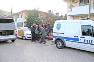 İş adamı evinde ölü bulundu