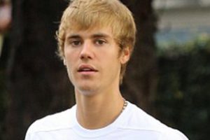Justin Bieber abarttı!