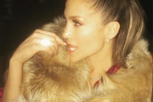 Jennifer Lopez'e 100 bin dolarlık hediye