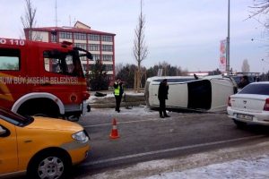Direksiyonda sara krizi kaza yaptırdı