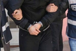10 yıldır aranan terörist oyun oynarken yakalandı