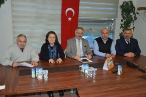 Bursa Gemlik'te 'Cumartesi Pazarı' ihaleleri yapıldı