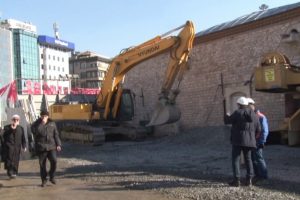 İstanbul Taksim'de yapılan caminin temeli atıldı