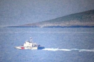 Kardak'ta Türk botu Yunan botunu bölgeden uzaklaştırdı