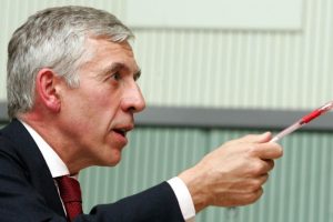 Straw: Kıbrıs'ın AB üyesi olması büyük bir hataydı