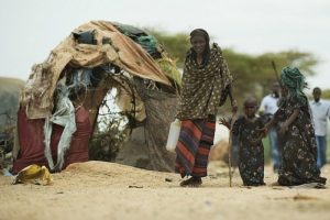 Somali'nin yarısı açlık tehlikesi yaşıyor
