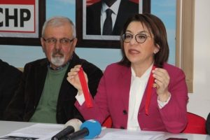 CHP'li Biçer AK Partililere fermuar gönderecek