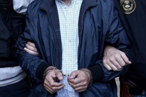 Isparta'da 20 kişi FETÖ'den gözaltında