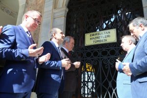 Referandum startı Bursa Emir Sultan'dan verildi