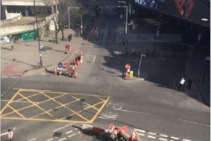 Londra'da şüpheli araç paniği