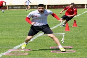 Osmanlıspor transfere başladı