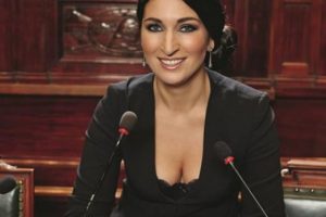 Belçika'da Türk siyasetçiden başörtüsü yasağına destek