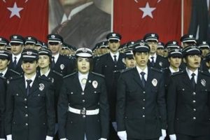 Komiser yardımcılarının mezuniyet heyecanı