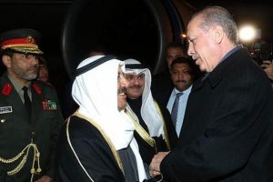 Cumhurbaşkanı Erdoğan, Kuveyt Emiri'ni havalimanında karşıladı
