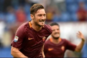 Roma'dan Totti'ye yeni teklif!