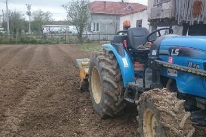 Sakarya'da kolunu makineye kaptıran çiftçi öldü