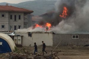 Bursa'da işçilerin kaldığı konteynerde yangın