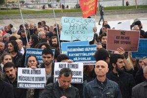 İzmir'de referandum protestosu