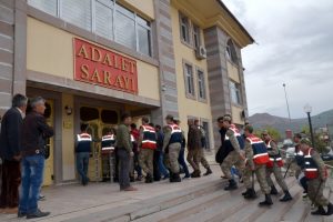 48 kişilik göçmen şebekesi çökertildi