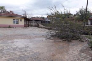 Ankara'da şiddetli yağmur hayatı olumsuz etkiledi