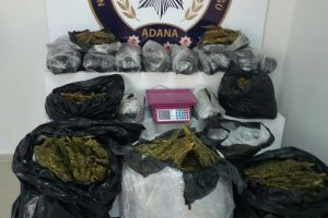 Adana'da şafak vakti narkotik operasyonu
