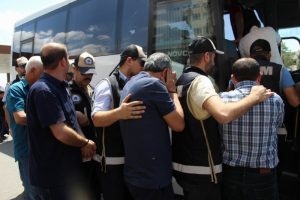 8 ilde dev dolandırıcılık operasyonu
