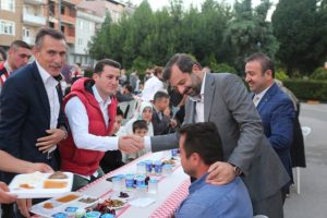 Bursa Gürsu protokolü şehit ve gazi aileleriyle bir araya geldi