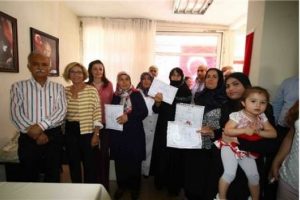 Okuma yazma bilmeyen erkeklere eğitim