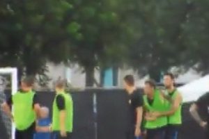 Barcelona antrenmanında kavga