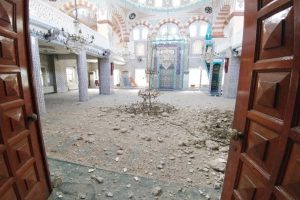 Camide cemaatin olmaması faciayı önledi