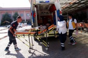 Patlamada yaralanan 2 Suriyeli, Kilis'e getirildi