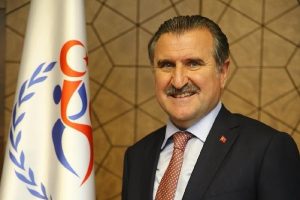 Bakan Bak'tan Muhsine Gezer'e kutlama mesajı