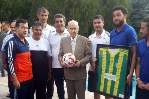 Bahçeli'den Osmaniyespor'a ziyaret