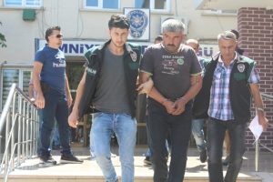 Bursa'da sebze yetiştirir gibi kenevir yetiştirdiler!