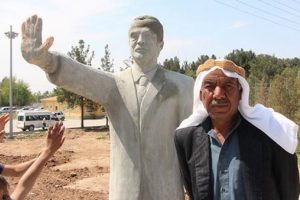 'Tanka dur diyen' Erdoğan heykeli de kaldırıldı