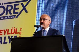 Elvan: 3. çeyrekte yüzde 7'lik büyüme bekliyoruz